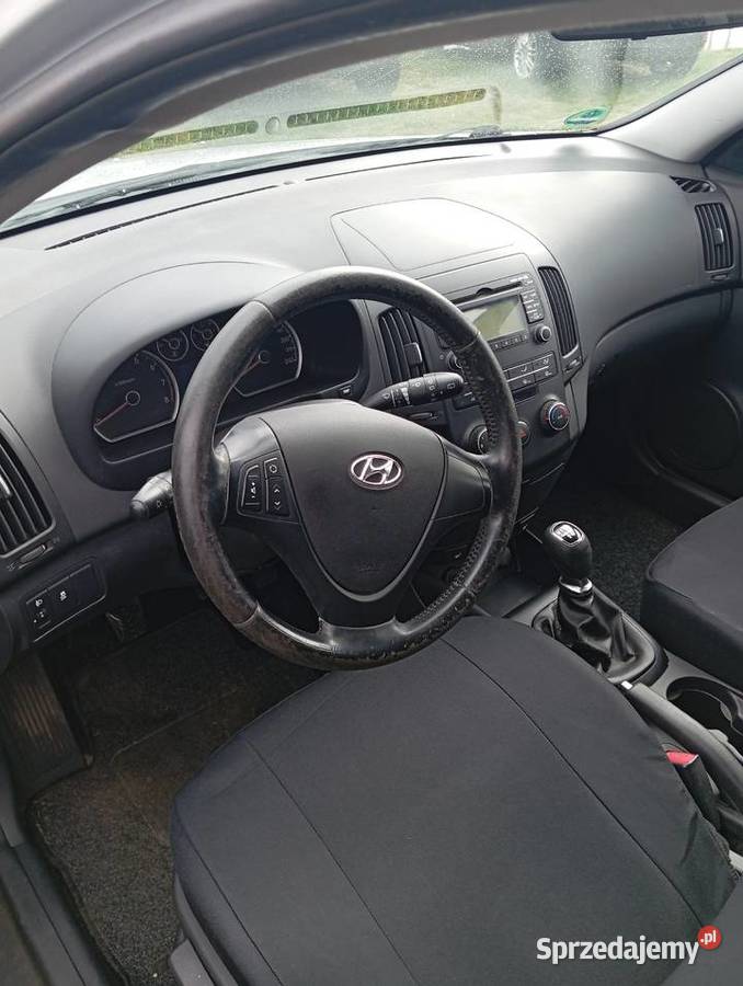 Hyundai i30 14 na łańcuchu bogata wersja ASR (kontrola trakcji) Oborniki