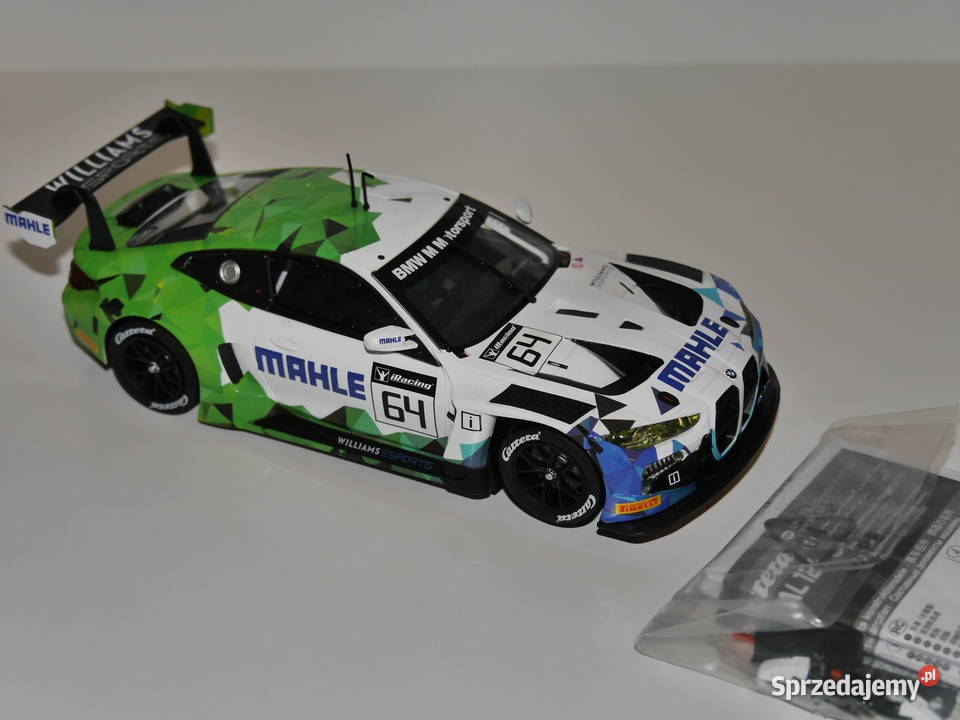 Carrera Digital 124 BMW M4 GT3 Mahle Racing Team Wrocław