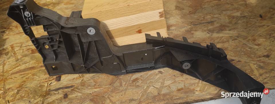 AUDI Q8 UCHWYT MOCOWANIE REFLEKTORA PRZÓD PRAWY Częstochowa