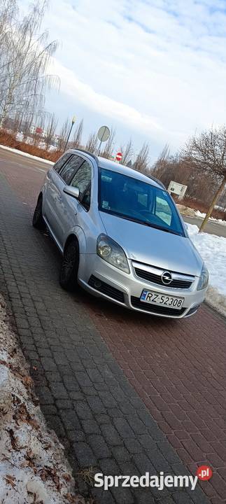 Opel Zafira 19 CDTI 7 OSÓB Sprawna klima 11 lat Rzeszów sprzedam