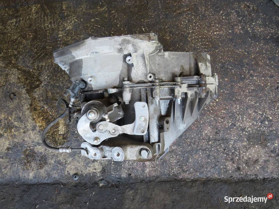 SKRZYNIA BIEGÓW ZAFIRA C 20 CDTI 55564375 F40 sprzedam
