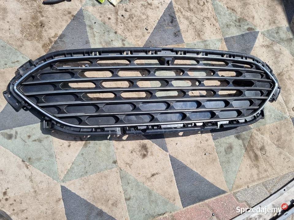 GRILL ATRAPA KUGA MK3 LV4B8200GD LV4B8150DC osobowe