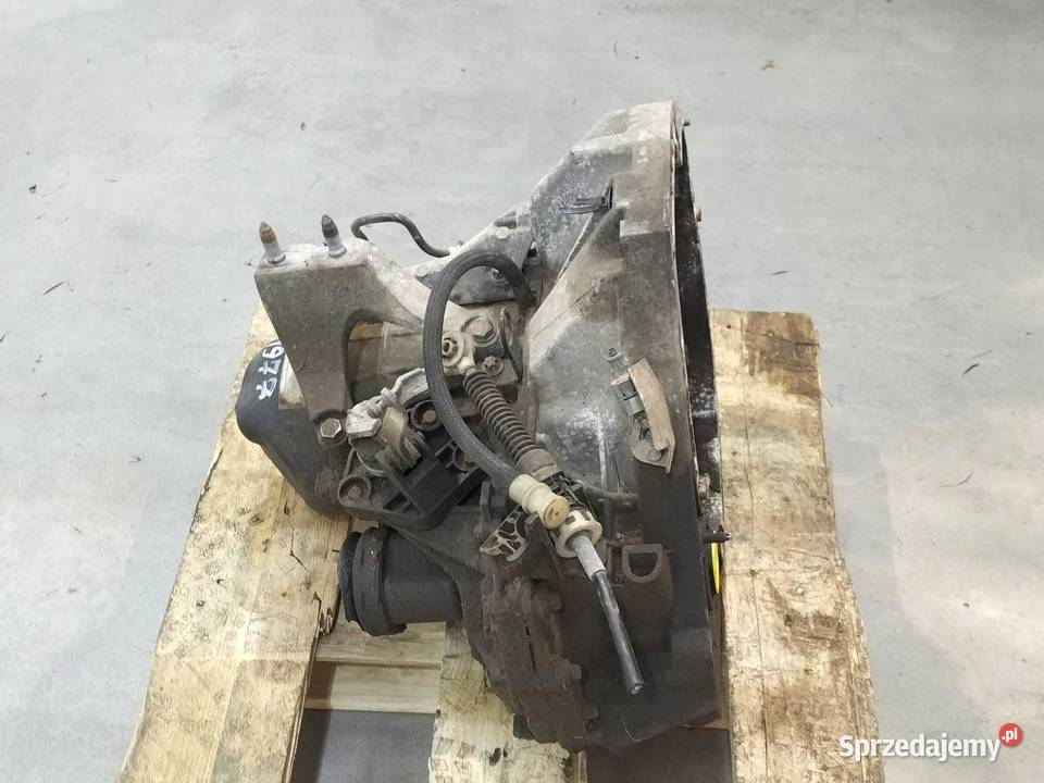 SKRZYNIA BIEGÓW JR5341 15 DCI Dacia Dokker I Rok produkcji 2013 świętokrzyskie