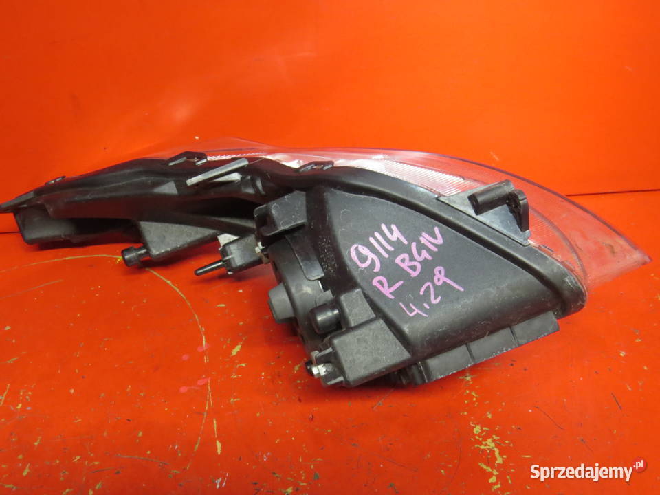 SUZUKI BURGMAN 400 250 07 k7 lampa przód Warszawa