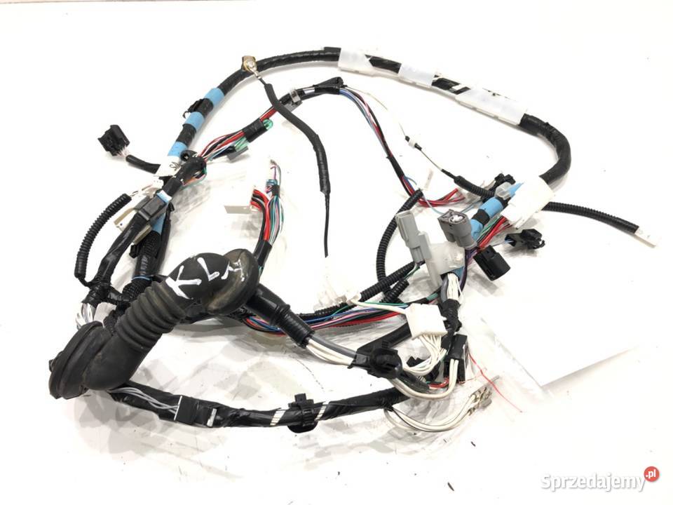 WIĄZKA KLAPY TOYOTA RAV 4 IV 8218442611 25 155 osobowe