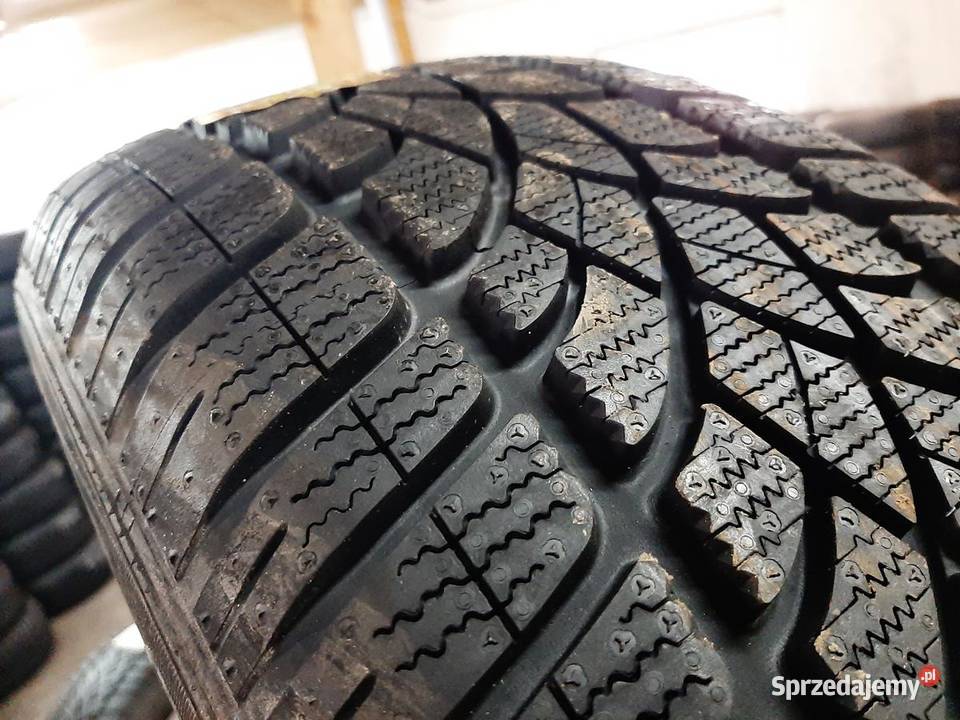 2x Opona nieużywana zimowa 23555R18 DUNLOP 239 235