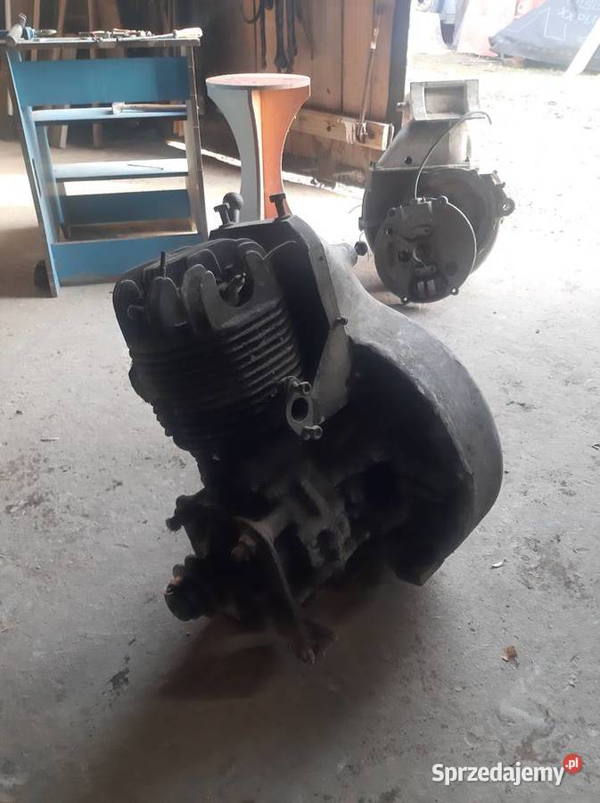 Sprzedam 2 silniki dzik Bęczków