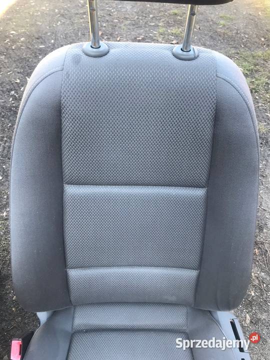 Fotele audi a4 b6 Części samochodowe Małomice