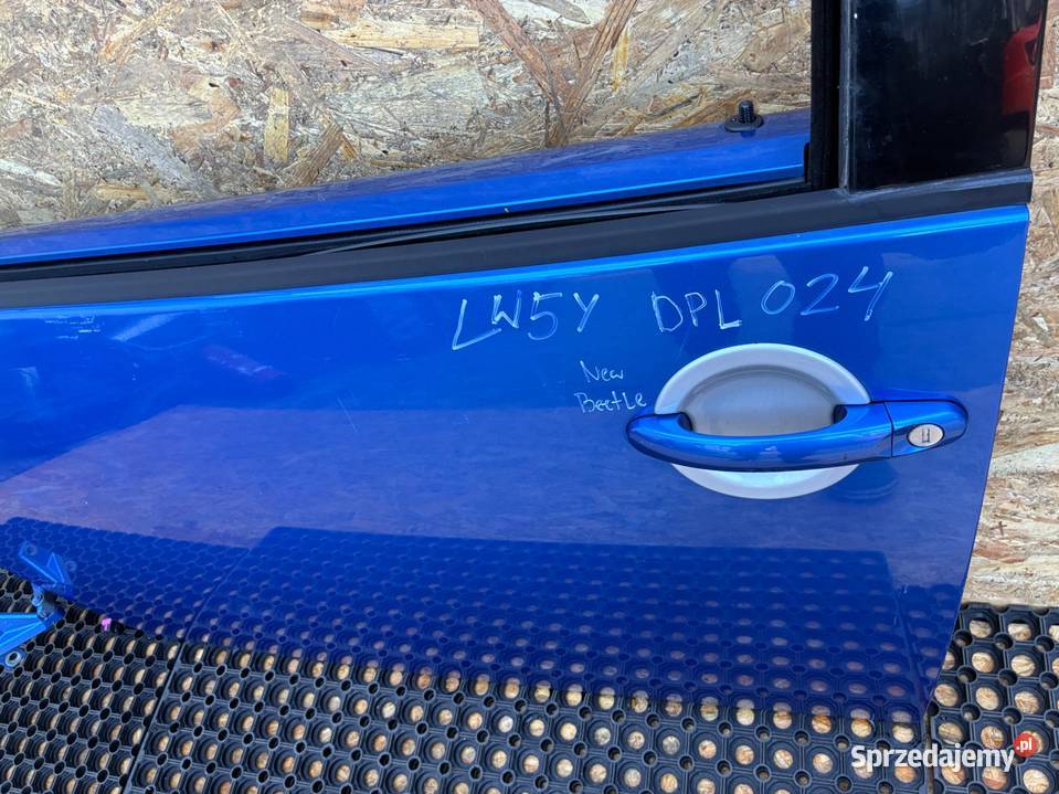 Vw beetle DRZWI PRZÓD LEWY LEWE KOD LAK LW5Y osobowe Słowikowo