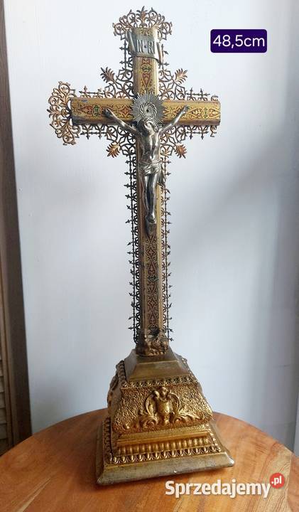 stary krucyfiks krzyż