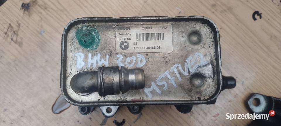 BMW E60 E91 30d M5TUE2 chłodnica oleju 2249465 osobowe Układ chłodzenia świętokrzyskie