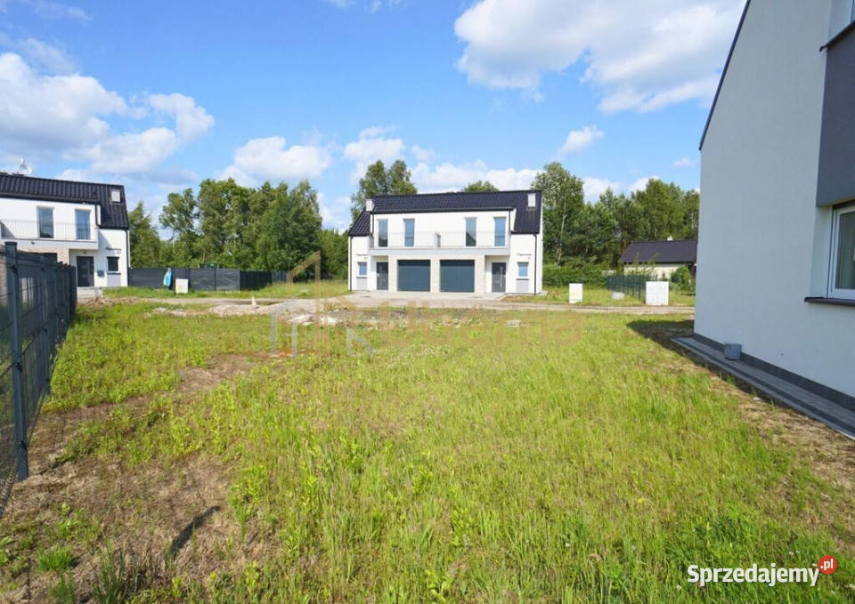 Bliźniak w stanie deweloperskim Białuń 469m2