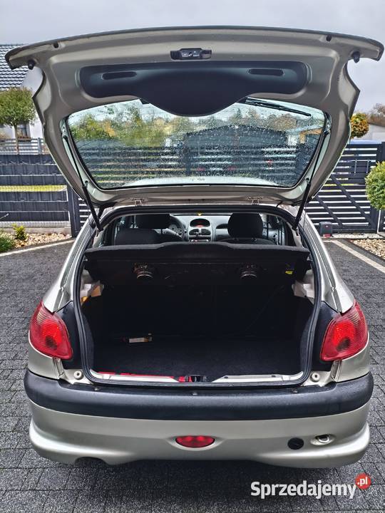 Peugeot 206 14 benzyna KFW 75 2005 przebieg Bolesławiec