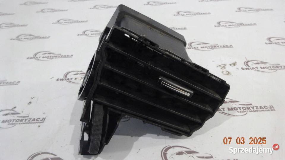 CITROEN C5 II 08r kratka nawiewu prawa 968245577 osobowe