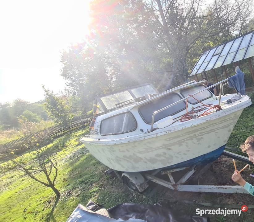 Łodz motorowa kabinowa Kostrzyn nad Odrą