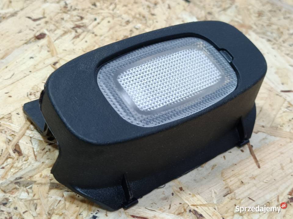 MERCEDES EKLASA W212 LAMPKA OŚWIETLENIE osobowe Pleszew