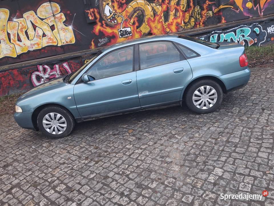 Sprzedam Audi A4 B5 Klima długie OC i PT nieuszkodzony Katowice
