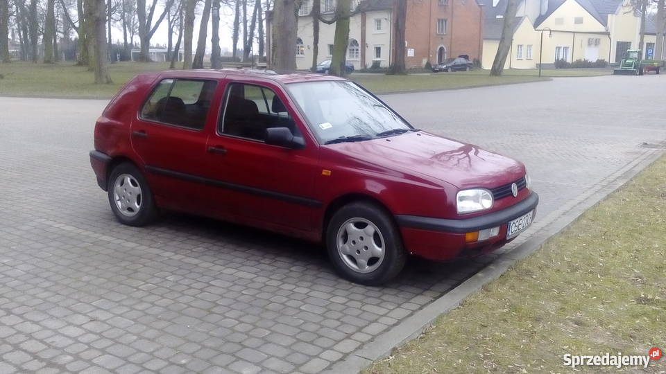VW GOLF 1.6 lpg Pęperzyn Sprzedajemy.pl