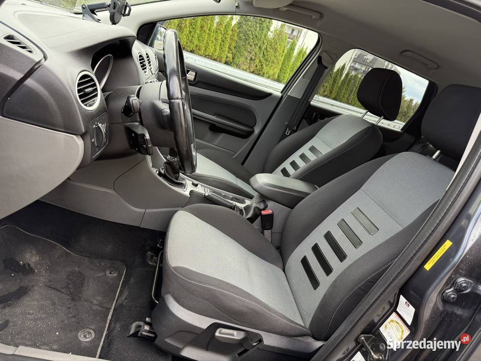 Ford Focus 2010 16 Salon Polska Kia