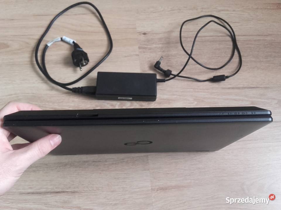 Laptop Fujitsu Lifebook E449 Core i3 8130U 8GB 1920 x 1080 Bydgoszcz sprzedam
