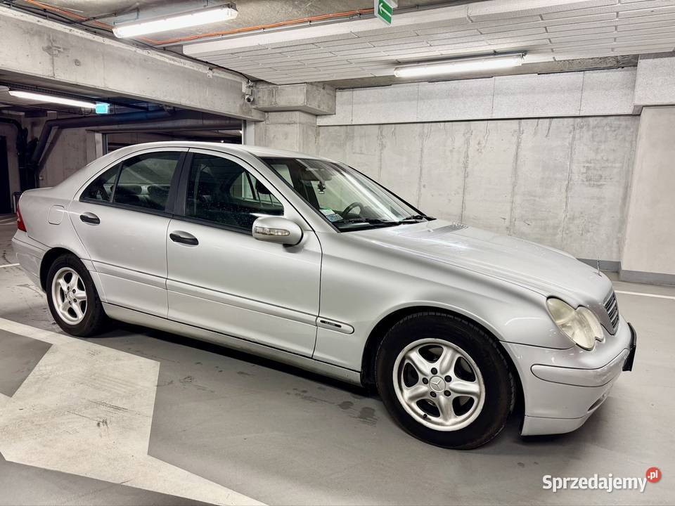 Mercedes W203 22 cdi Sedan nieuszkodzony łódzkie