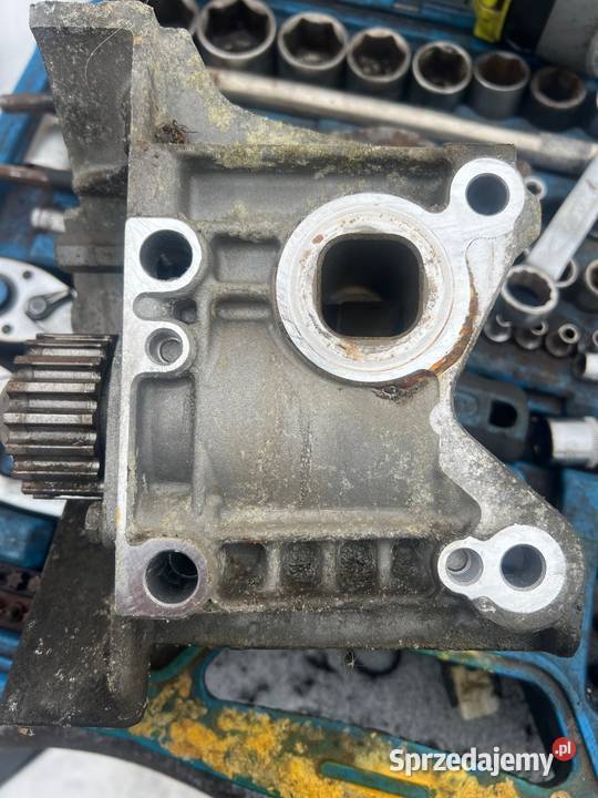 Mocowanie pompy wody Citroen Peugeot 14 11 Części montażowe Radzyń Podlaski