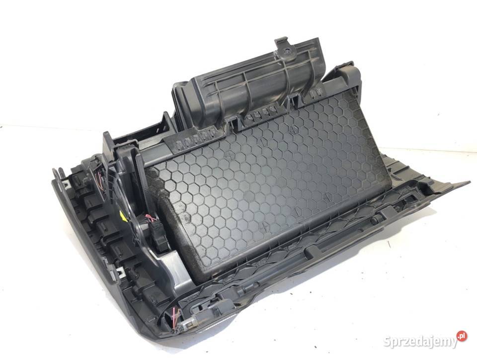 SCHOWEK PASAŻERA VW GOLF VII Hatchback sprzedam