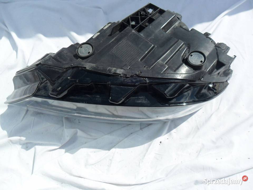 Volvo S60 V60 reflektor prawy przedni lampa