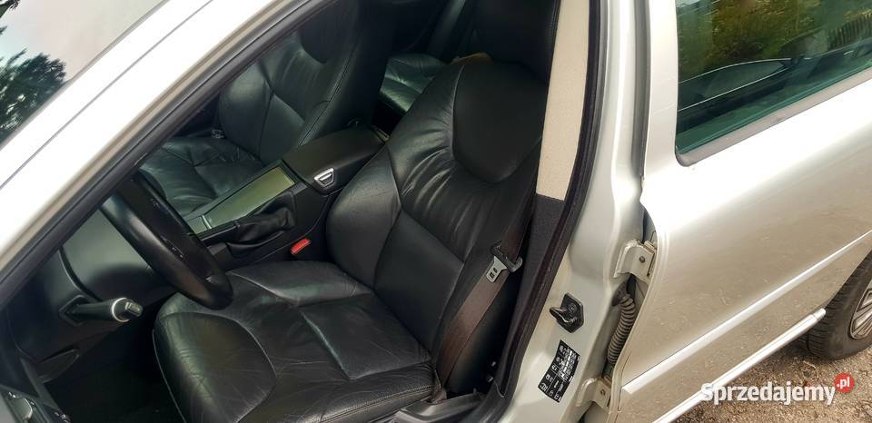 Volvo V70 Xenon Grzane Fotele Webasto Hak Skóra Turek sprzedam