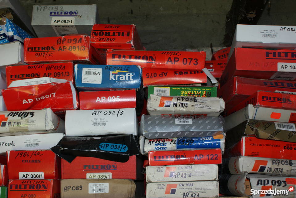 AP066 FILTRON FILTR POWIETRZA VOLVO 740 24D