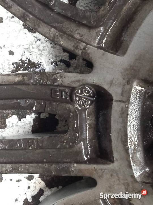 FELGA ALUMINIOWA R19 5X120 ET20 OC72MM 19X85J