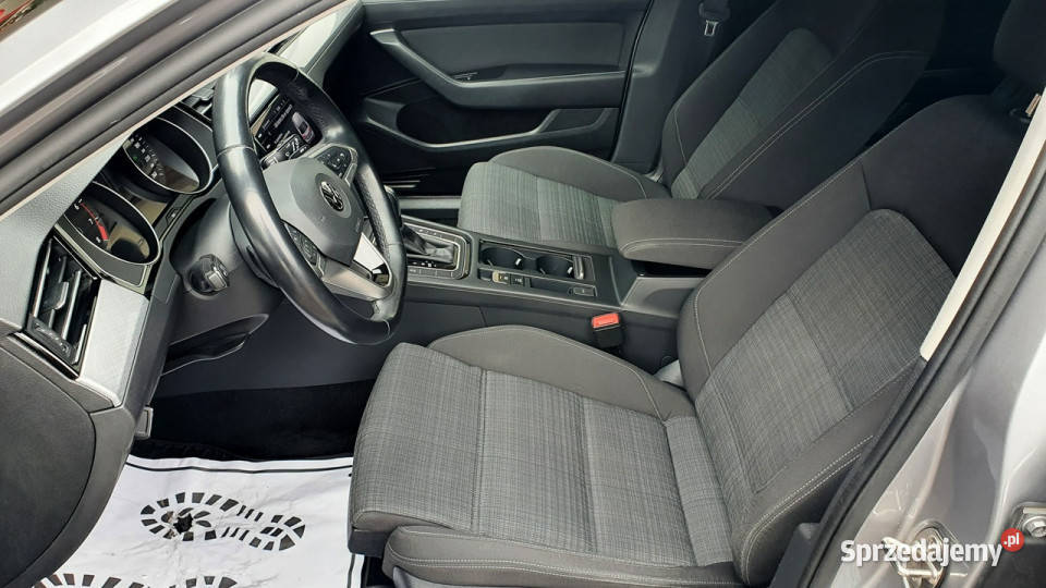 Volkswagen Passat 20 TSI 190 2020 rej Business łódzkie