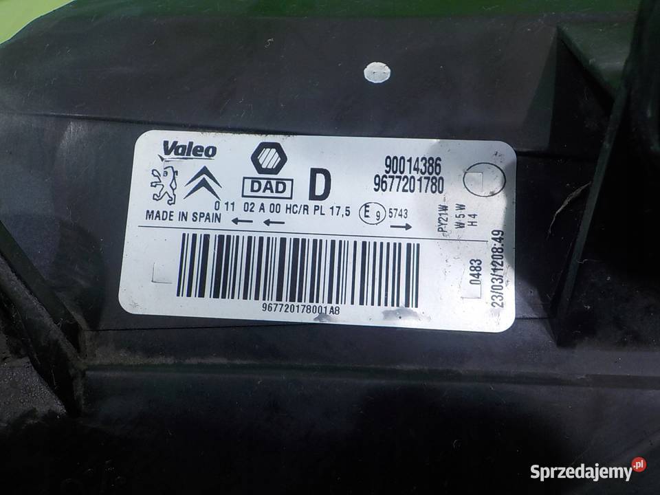 BERLINGO II III 16 EHDI 12r VAN lampa prawa osobowe mazowieckie Suków