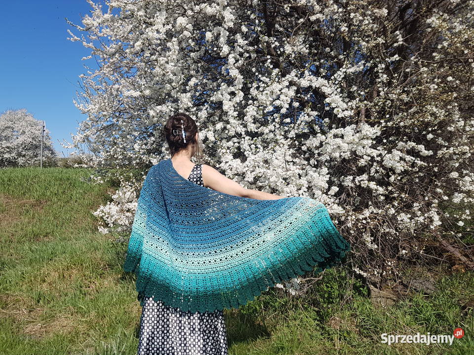 Chusta ombre półokrągła na szydełku handmade Dodatki Lipusz