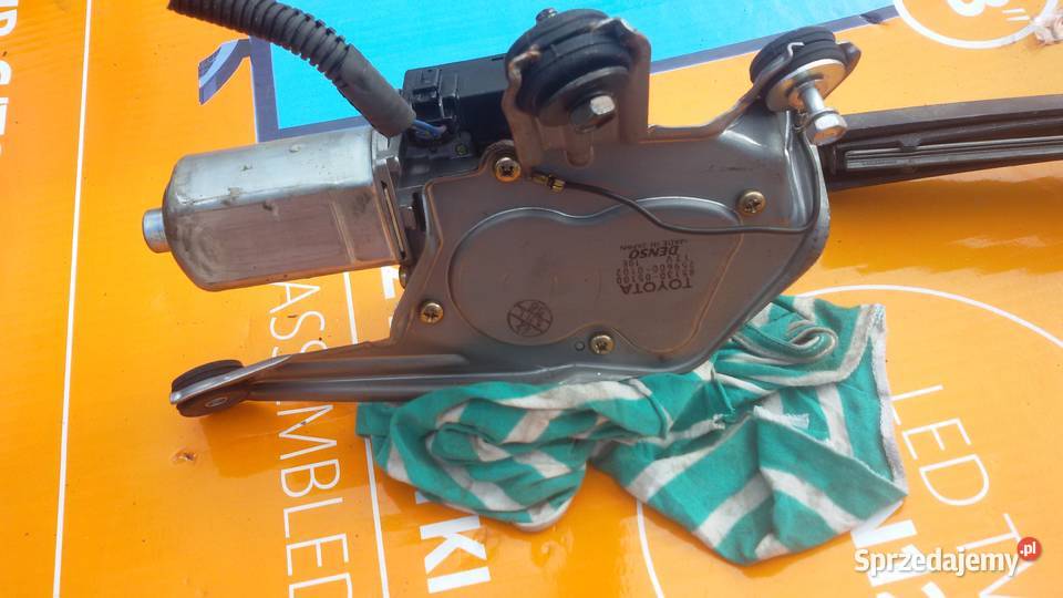 wycieraczka tylna toyota avensis kombi T25 Elbląg