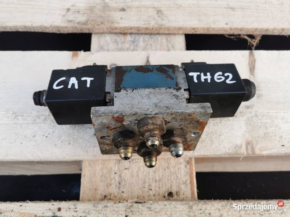 Cewki ustawienia kół CAT TH 1998r
