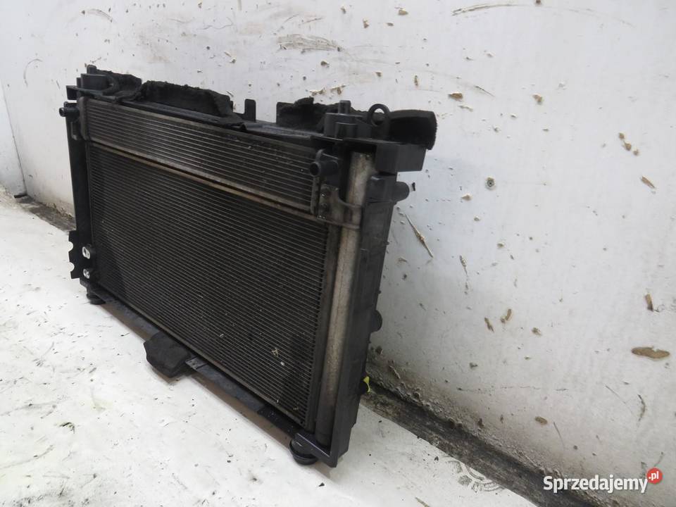 PAS PRZEDNI CHŁODNICE KOMPLET PRIUS III