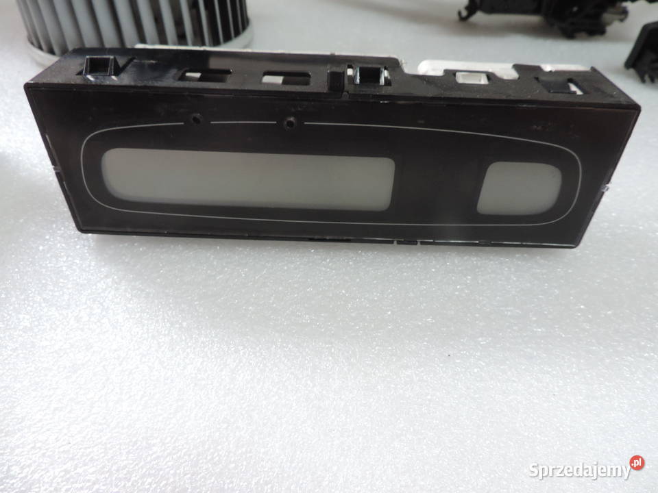 WYŚWIETLACZ RENAULT LAGUNA 2 8200361582A Wyposażenie wnętrza Nowy Sącz