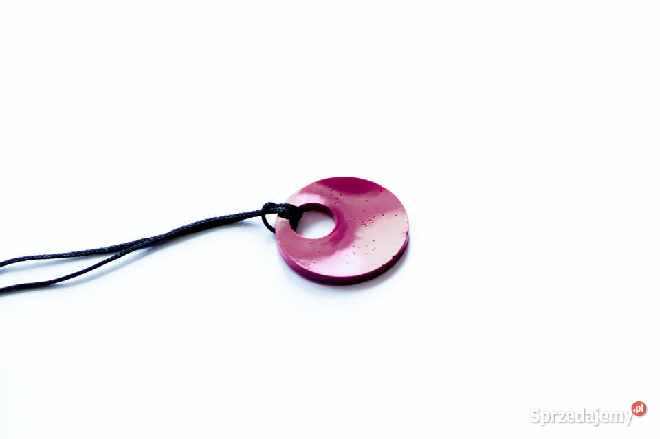 Okrągły bordowy wisiorek ręcznie robiony Warszawa