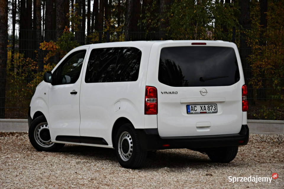 Opel Vivaro 15 HDI 120 9 Osób Nowy Rozrząd III mazowieckie Ostrów Mazowiecka sprzedam