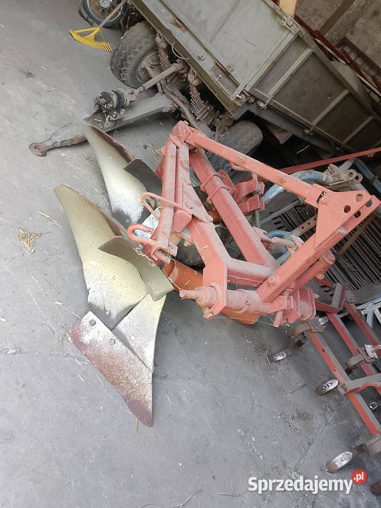 Pług dwu skibowy