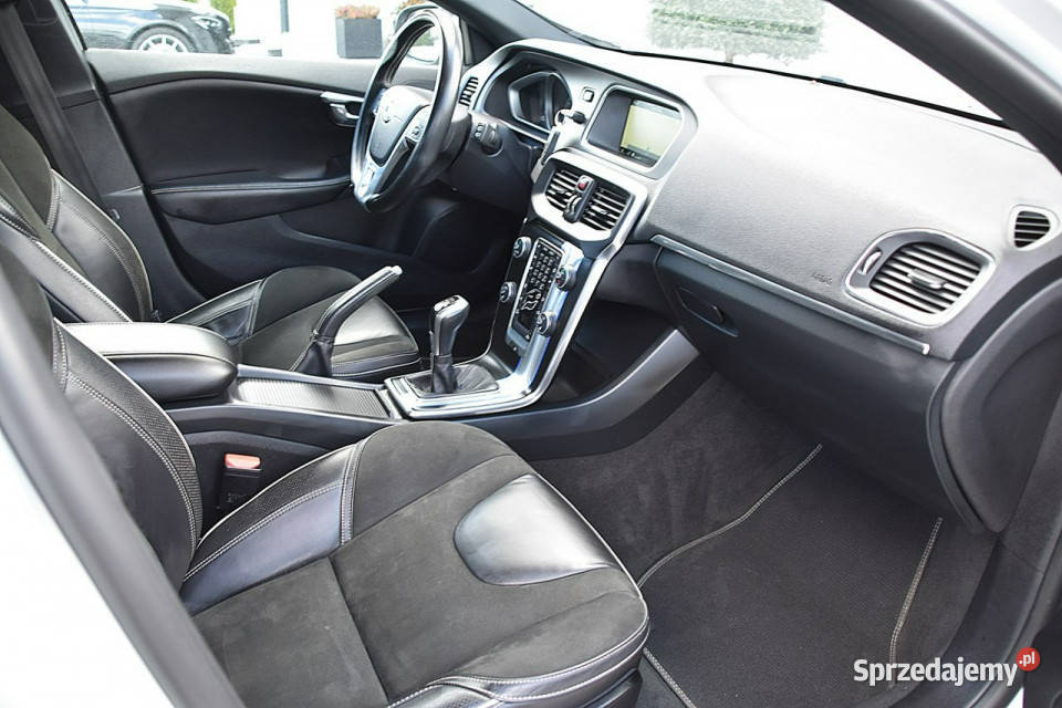 Volvo V40 V40 20D2 120 RDesign Alcantara Led Nowe Kucice