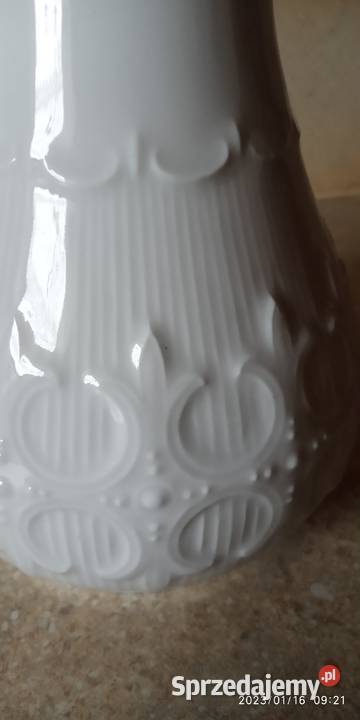 wazonik z białej porcelany Nowy Targ sprzedam