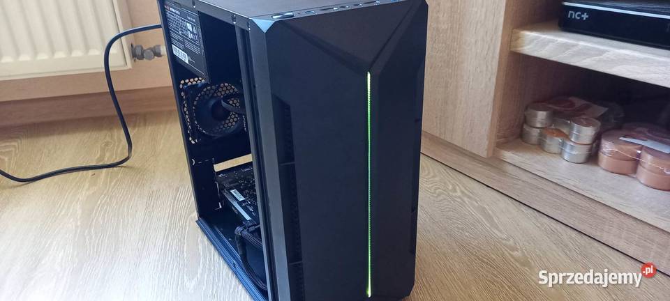 OKAZJA Komputer Do Gier Ryzen 5 R7 360 8GB SSD Rozwadza
