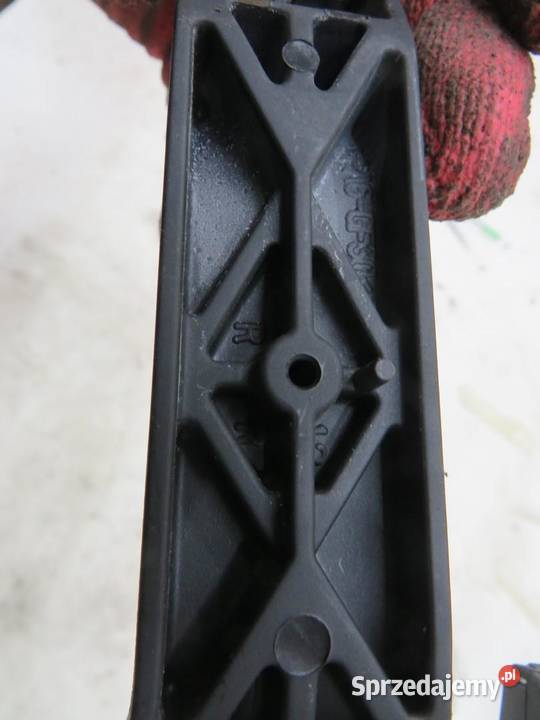 KLAMKA DRZWI PRAWY TYŁ 1F7 RAV4 RAV4 III osobowe