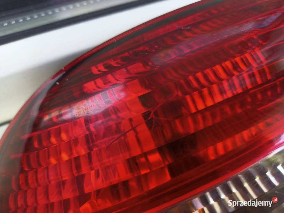 Volvo V40 LIFT lampa tył tylna lewa w błotnik Sieradz sprzedam