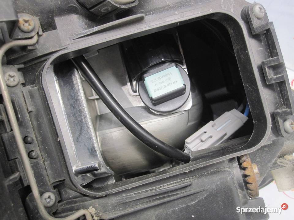 LEXUS IS II 08r lampa lewa przód ANGLIK Kielce