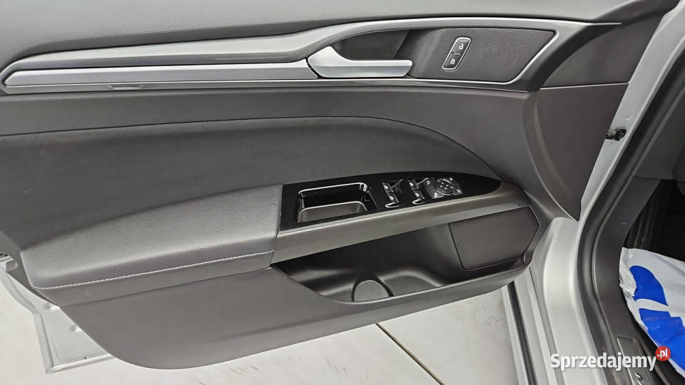 Ford Mondeo 20 Hybrid Trend Z Polskiego Salonu autoalarm Warszawa