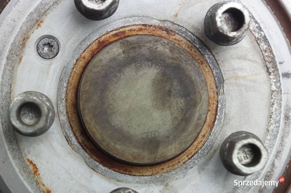 8K0501249F A4 B8 ZWROTNICA LEWA TYŁ Lipno