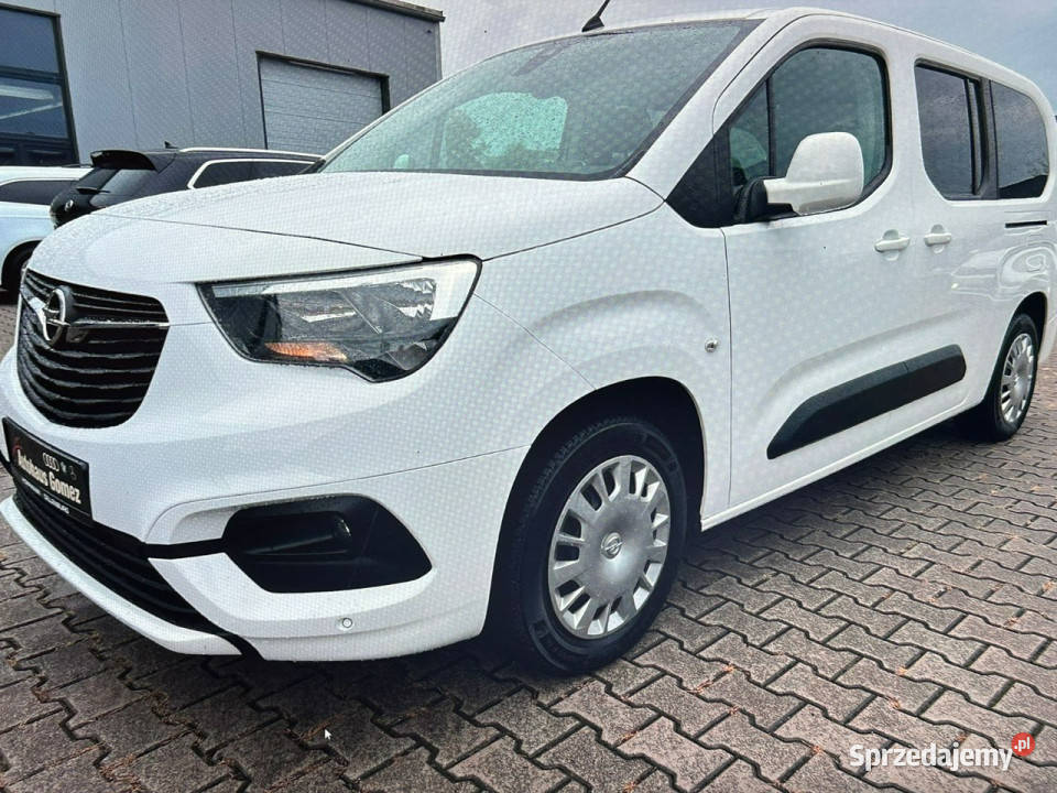 Opel Combo 15D Maxi 2021r Rampa PFRON Majdan Sieniawski